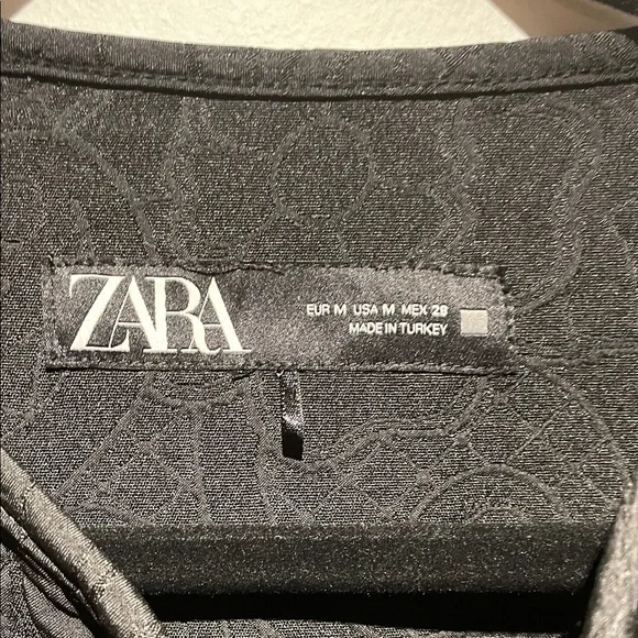 NWOT Zara Women's Black Textured Jacket - Picture 2 of 14